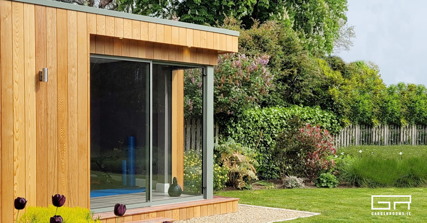 Cedar Cladding with Canadian Red Wood Garden Room